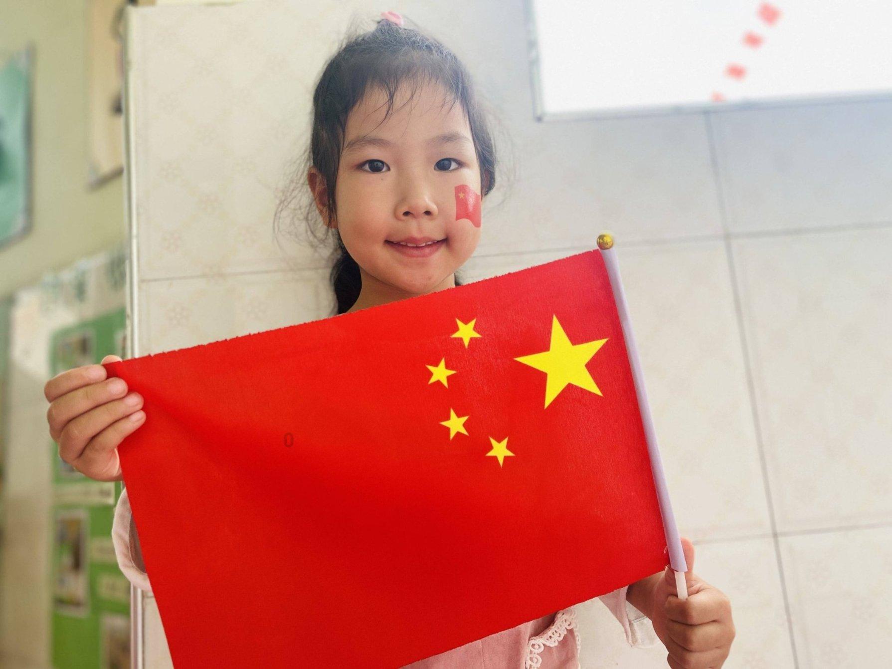 夏天真的离不开西瓜，可是看科普说，吃太多西瓜容易长痘，真的吗？游戏画面